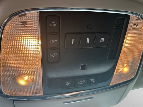 Used 2019 Dodge Durango Citadel w/ Technology Group AWD/4WD image 26