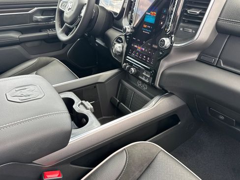 New 2026 RAM 1500 Laramie AWD/4WD image 14