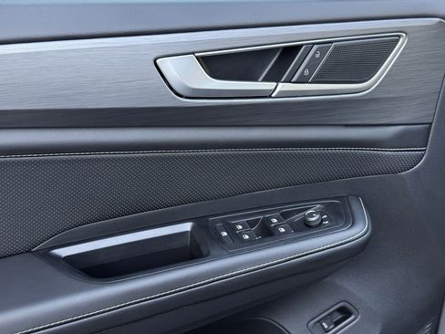 New 2026 Volkswagen Atlas Cross Sport SE FWD image 22