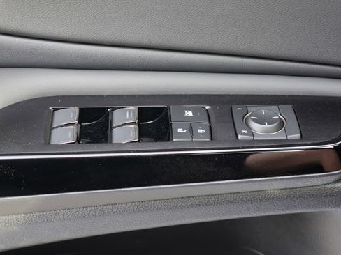 Certified 2022 Lexus ES 300h F Sport image 13