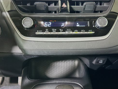 Used 2023 Toyota Corolla LE w/ LE Premium Package FWD image 23