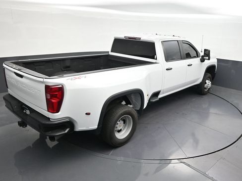 Used 2025 Chevrolet Silverado 3500 W/T AWD/4WD image 19