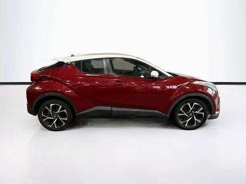 Used 2018 Toyota C-HR XLE image 5