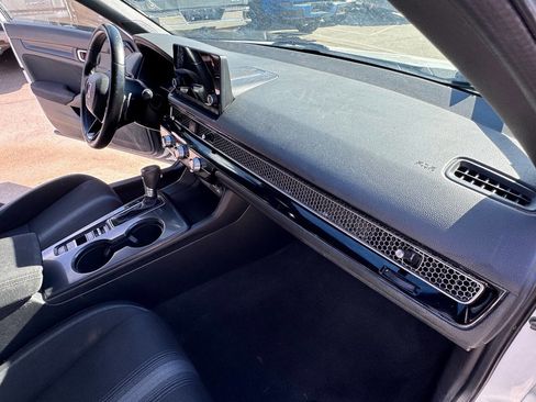 Used 2022 Honda Civic Sport image 29