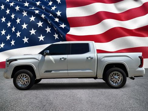 Used 2022 Toyota Tundra Capstone AWD/4WD image 12