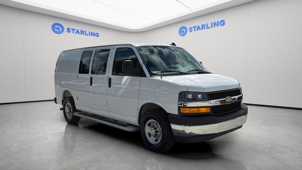 Used 2025 Chevrolet Express 2500 w/ Driver Convenience Package RWD image 26