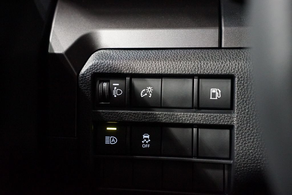 New 2026 Toyota 4Runner SR5 AWD/4WD image 25