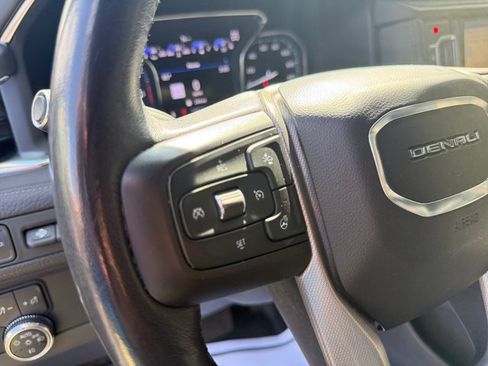 Used 2021 GMC Yukon XL Denali AWD/4WD image 19
