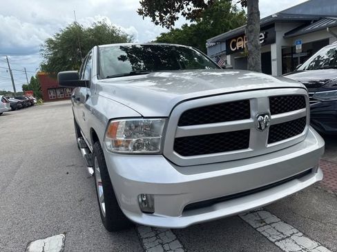 Used 2015 RAM 1500 Express AWD/4WD image 2