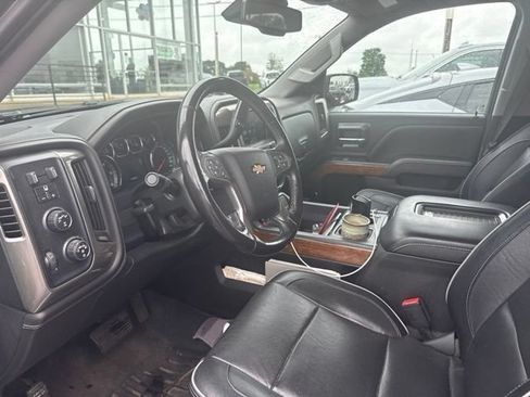 Used 2018 Chevrolet Silverado 1500 High Country AWD/4WD image 33