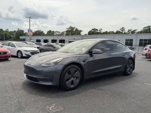 Used 2021 Tesla Model 3 Standard Range Plus RWD image 7