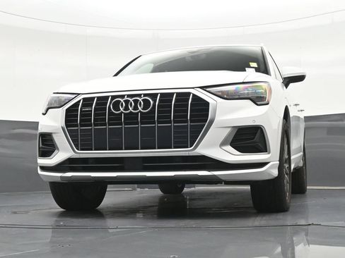 Used 2022 Audi Q3 2.0T Premium w/ Convenience Package AWD/4WD image 30
