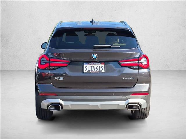 Used 2023 BMW X3 xDrive30i w/ Premium Package w/ZPA AWD/4WD image 7