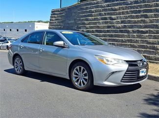 Used 2015 Toyota Camry XLE image 1