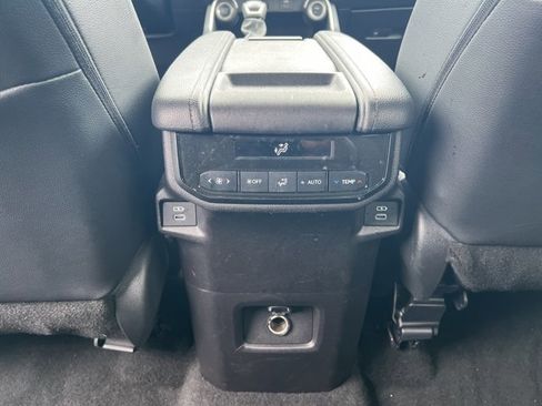 Used 2025 Toyota Grand Highlander FWD image 18
