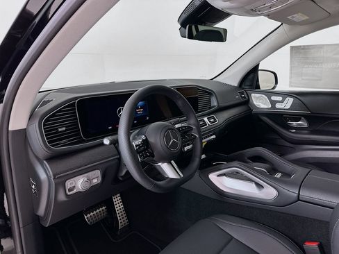 New 2026 Mercedes-Benz GLS 450 4MATIC image 10