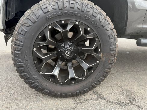 Used 2017 Ford F150 XLT image 13