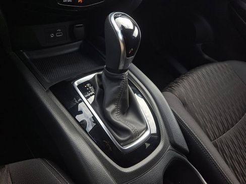 Certified 2020 Nissan Rogue SV image 14