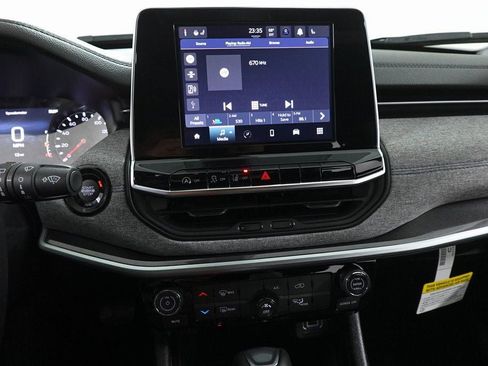 New 2026 Jeep Compass Latitude image 16