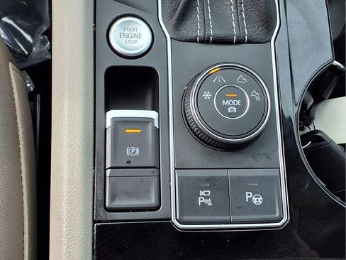 Used 2022 Volkswagen Atlas SEL Premium AWD/4WD image 24