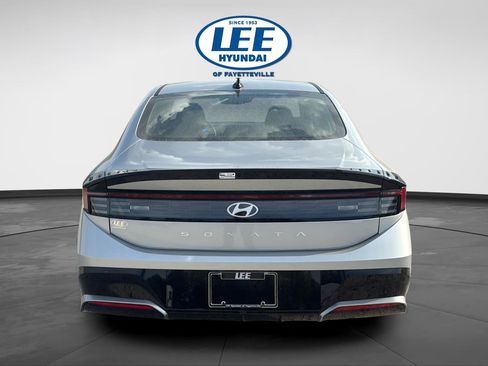New 2026 Hyundai Sonata SEL FWD image 5