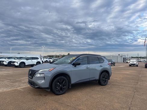 Certified 2023 Nissan Rogue S FWD image 11