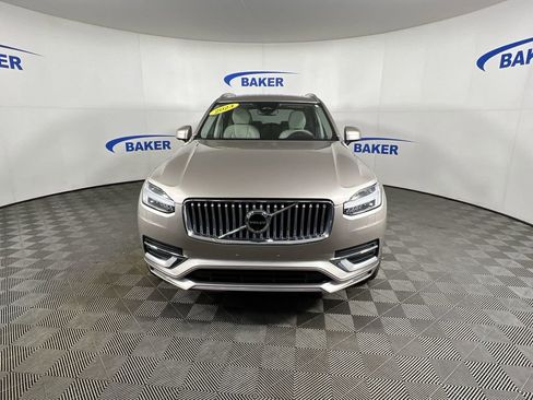 Used 2023 Volvo XC90 B6 Ultimate AWD/4WD image 3