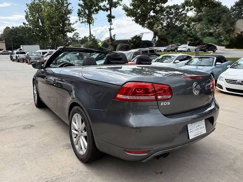 Used 2012 Volkswagen Eos Komfort FWD image 23