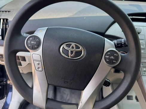 Used 2015 Toyota Prius Two FWD image 15