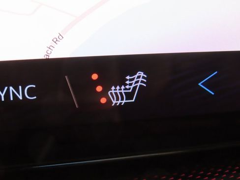 New 2026 Chevrolet Traverse Z71 w/ Enhanced Driving Package image 11