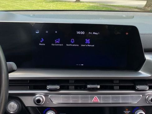 Used 2025 Kia Telluride S FWD image 22