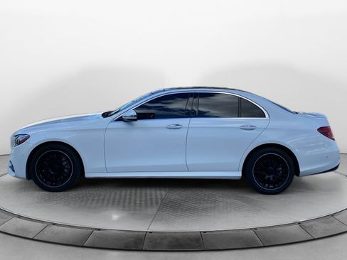 Used 2017 Mercedes-Benz E 300 4MATIC image 4