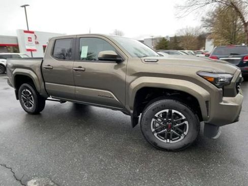 New 2026 Toyota Tacoma TRD Sport AWD/4WD image 2