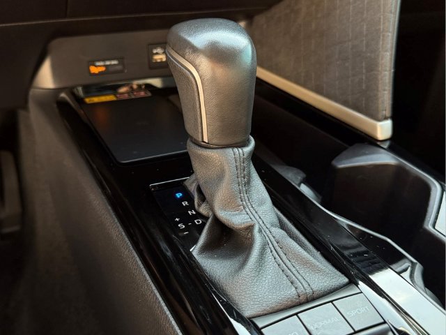 Used 2025 Toyota Camry XLE FWD image 20