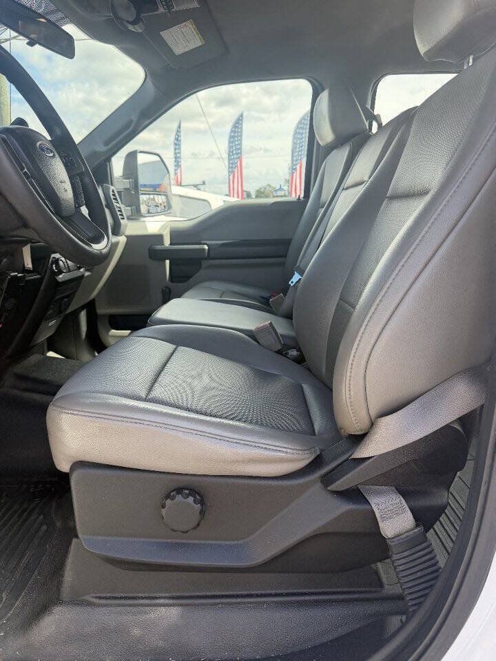 Used 2018 Ford F350 XL AWD/4WD image 5
