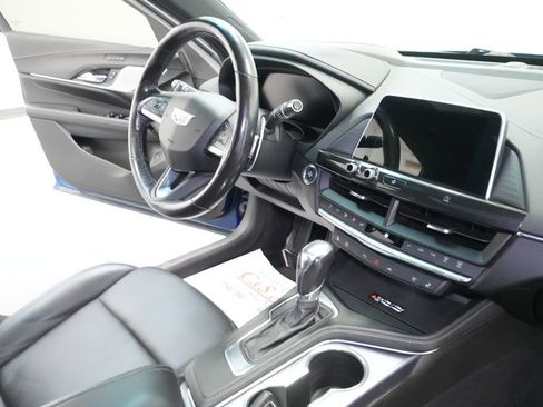 Used 2021 Cadillac CT4 Premium Luxury image 33