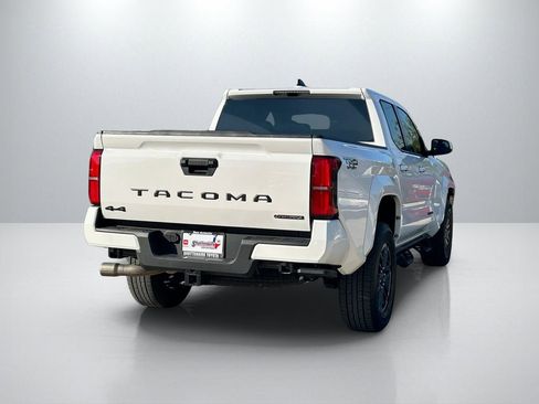 Certified 2025 Toyota Tacoma TRD Sport AWD/4WD image 5
