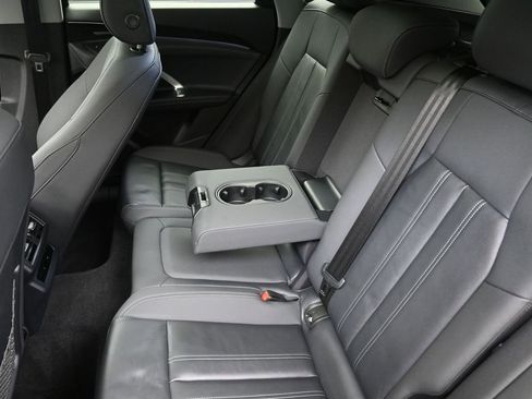 Certified 2025 Audi Q5 Premium Plus w/ Premium Plus image 21