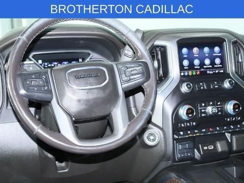 Used 2022 GMC Sierra 2500 Denali w/ Denali Black Diamond Edition AWD/4WD image 21