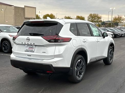 New 2026 Nissan Rogue SV w/ Cold Weather Package image 4
