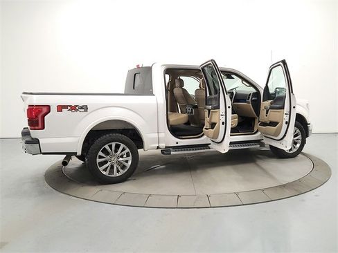 Used 2017 Ford F150 Lariat w/ Equipment Group 502A Luxury image 15