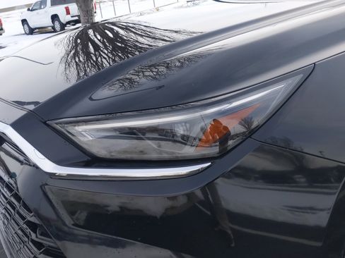 Used 2025 Toyota Grand Highlander Limited image 6