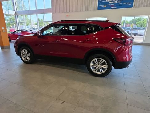 Used 2019 Chevrolet Blazer LT FWD image 13