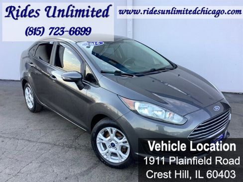Used 2016 Ford Fiesta SE image 8