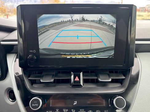 Used 2025 Toyota Corolla SE image 17