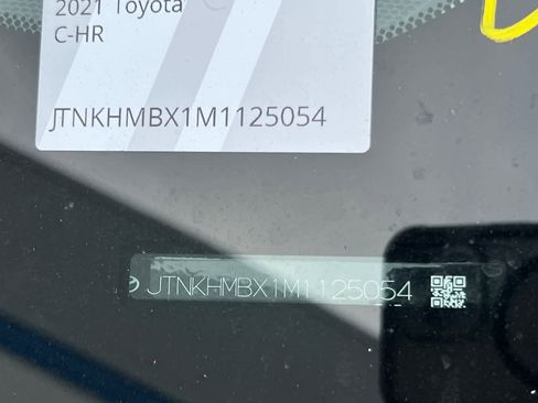 Used 2021 Toyota C-HR LE image 23