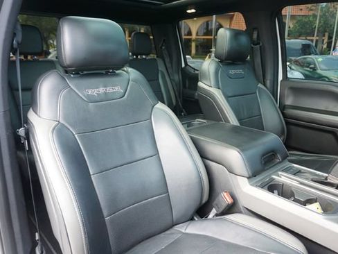 Used 2017 Ford F150 Raptor w/ Equipment Group 802A Luxury AWD/4WD image 2