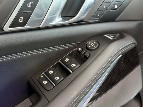 Used 2026 BMW X5 xDrive40i w/ M Sport Package image 16
