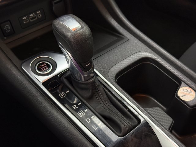 Used 2024 Nissan Sentra SV FWD image 16