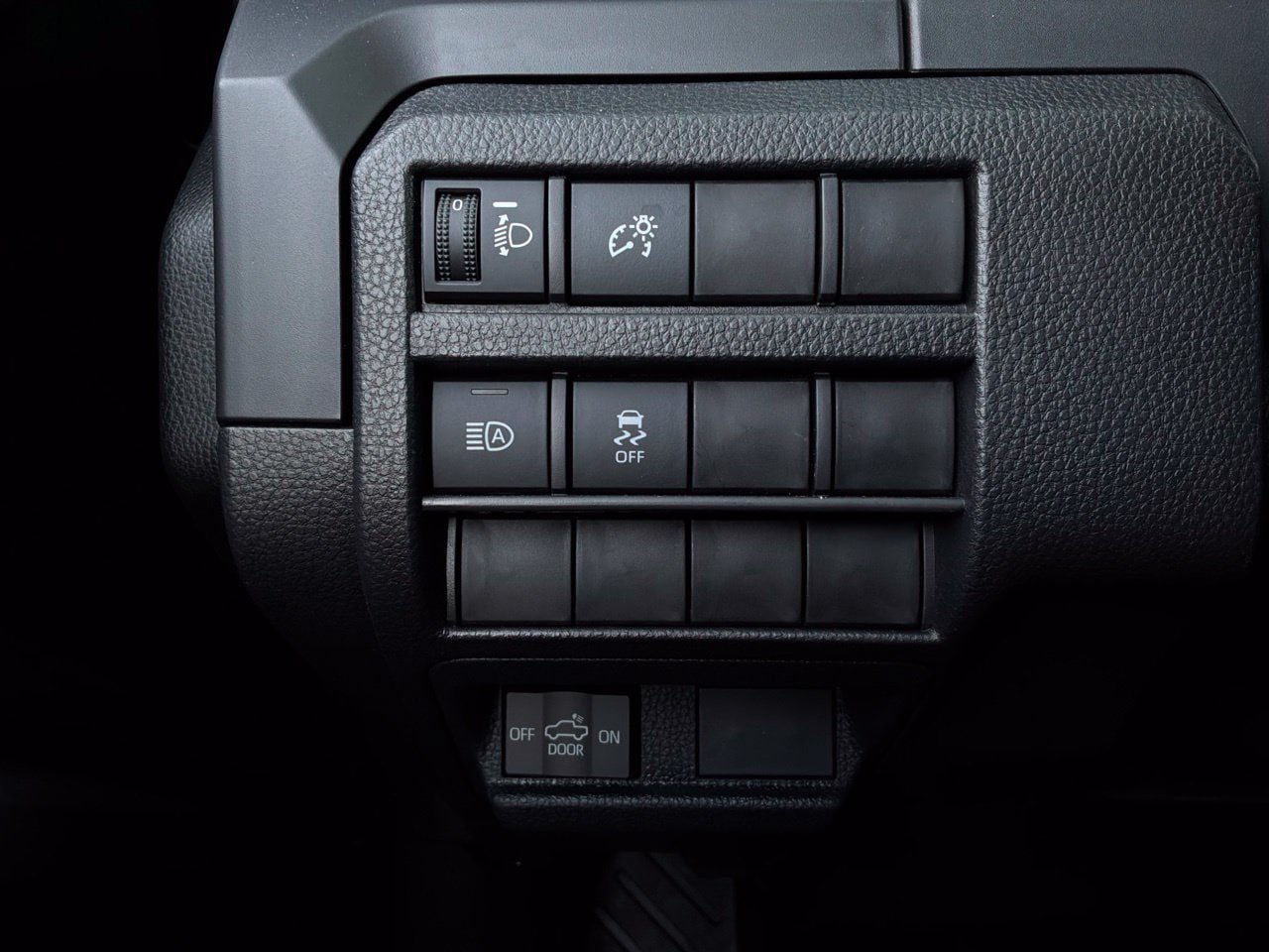 Used 2026 Toyota Tacoma SR w/ SR Upgrade Package RWD image 23